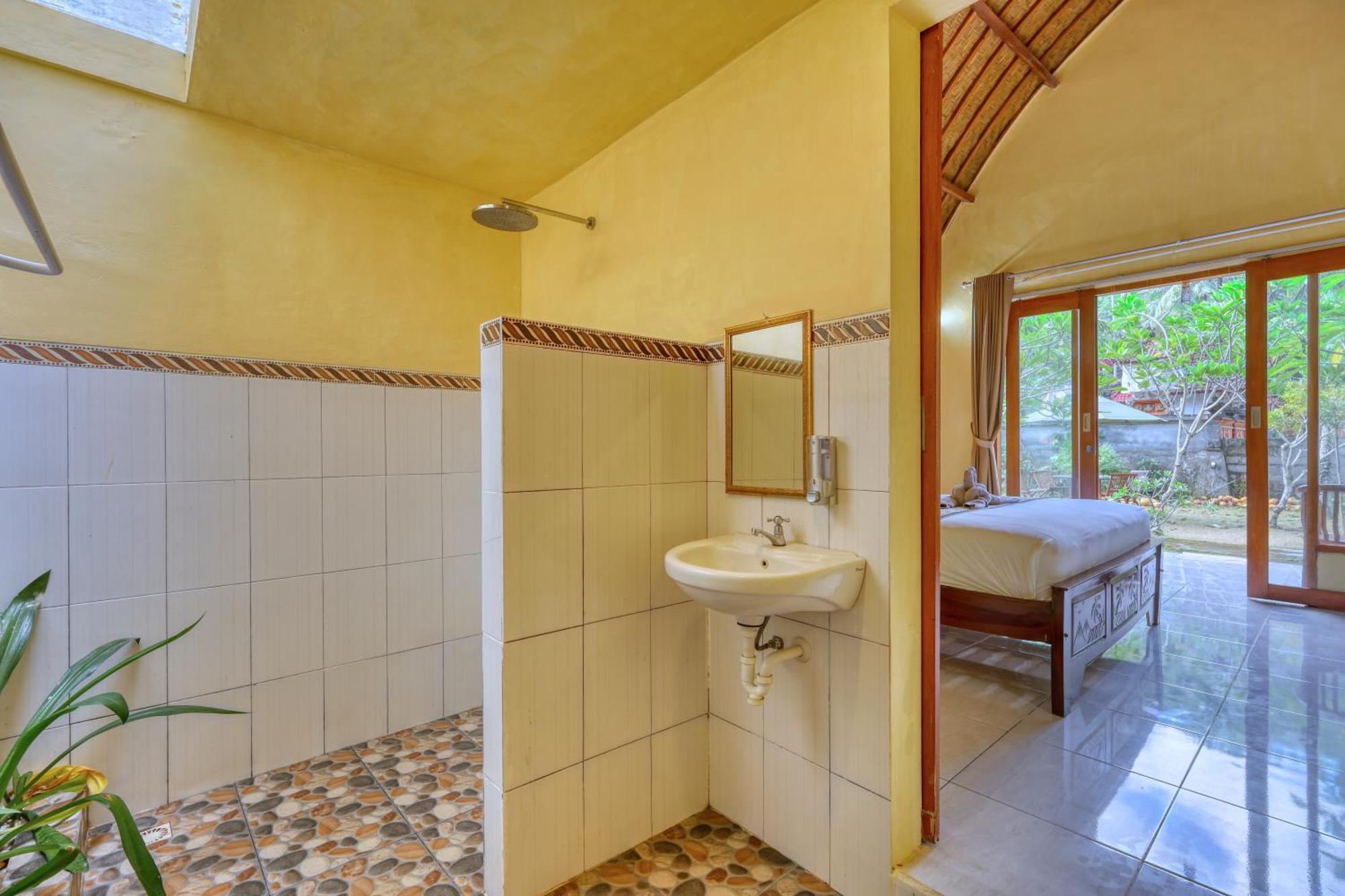Maharga Bungalows Sakti Værelse billede
